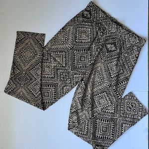 Ambiance Apparel Geometric Print Pants Size Medium